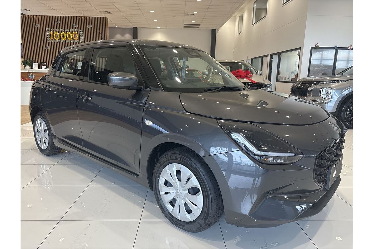 2025 Suzuki Swift Hybrid UZ