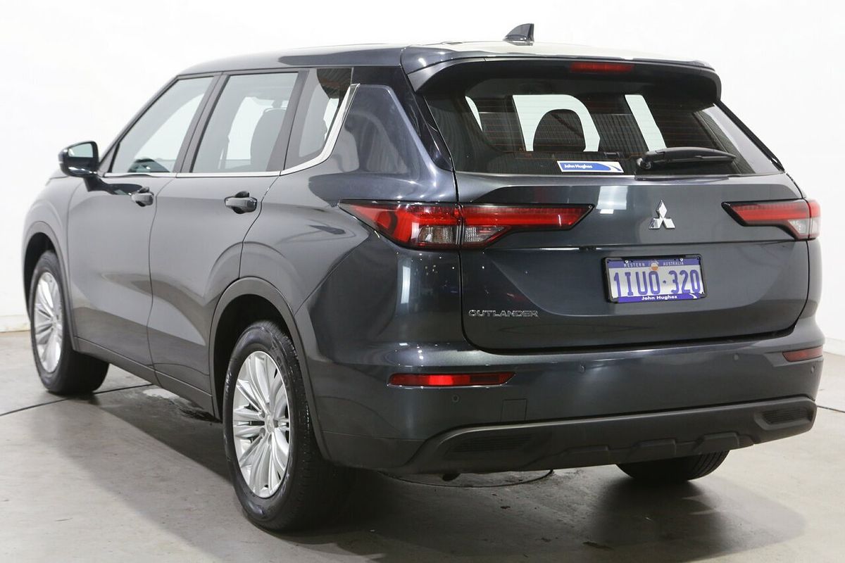2024 Mitsubishi Outlander ES ZM