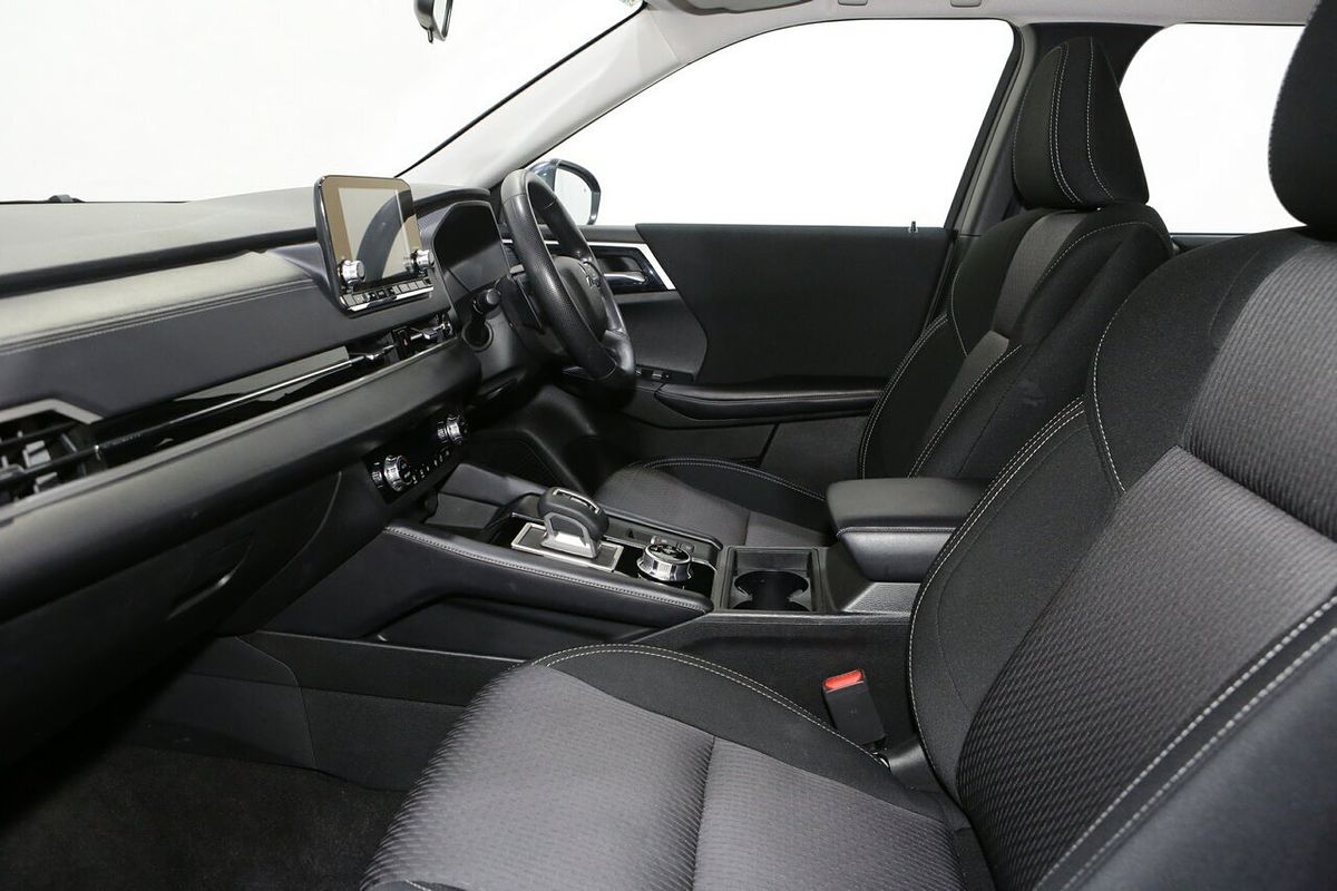 2024 Mitsubishi Outlander ES ZM