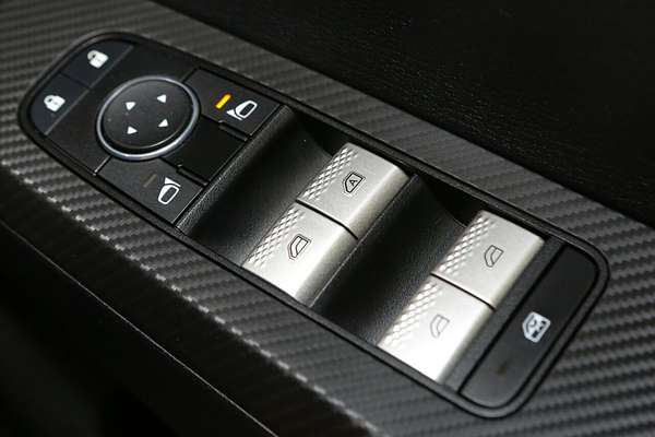 2024 Mitsubishi Outlander ES ZM