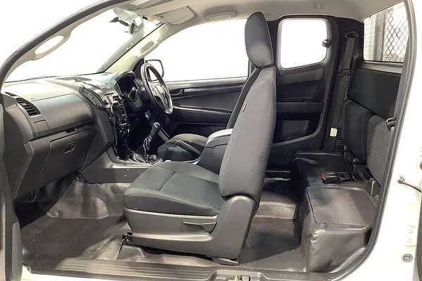 2015 Isuzu D-MAX SX 4X4