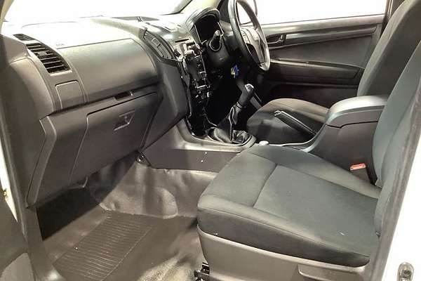 2015 Isuzu D-MAX SX 4X4