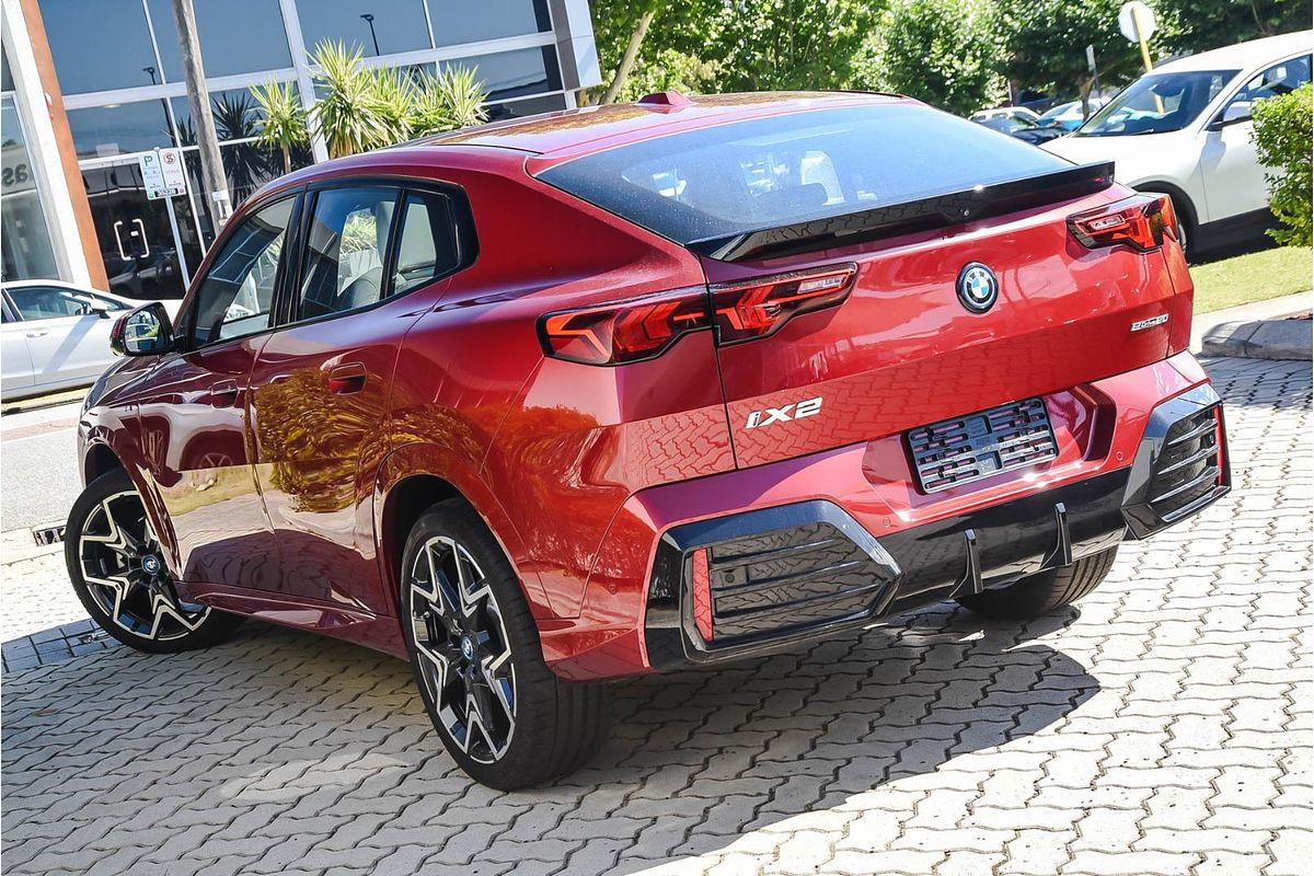 2025 BMW iX2 eDrive20 M Sport U10