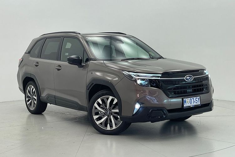 2025 Subaru Forester Hybrid Touring S6