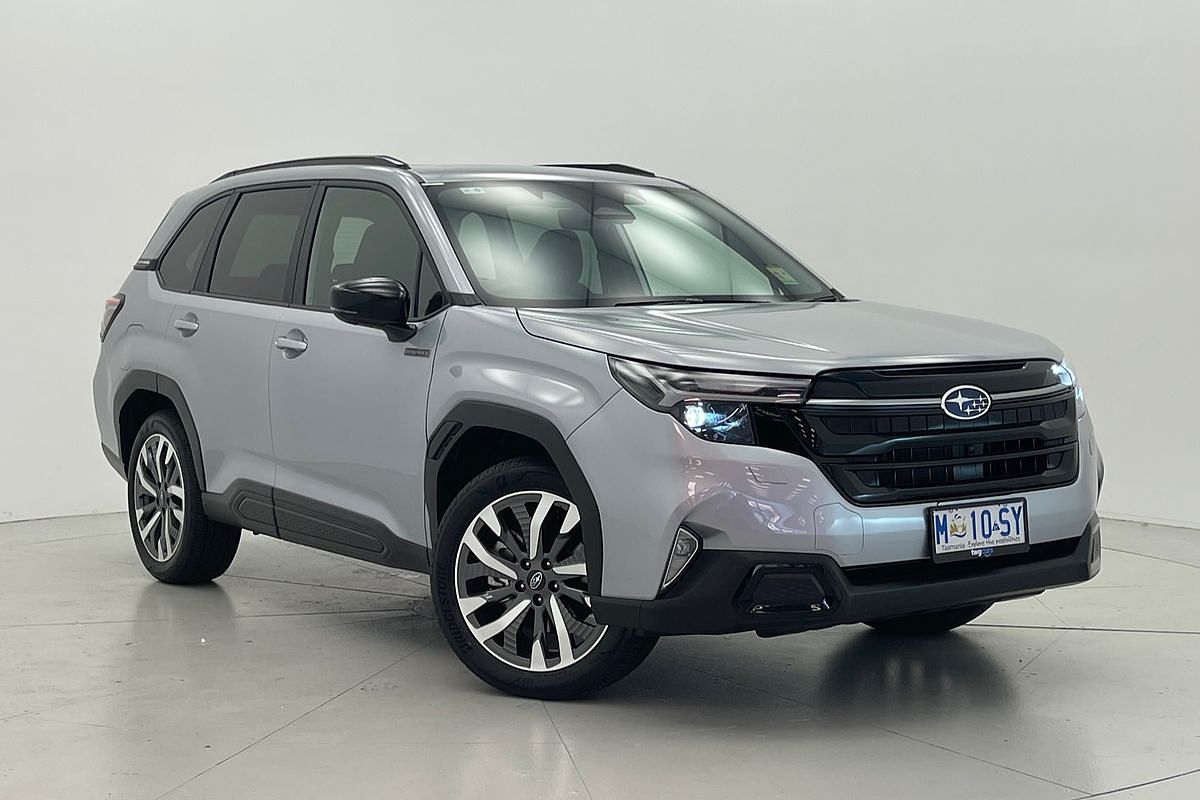 2025 Subaru Forester Hybrid Touring S6