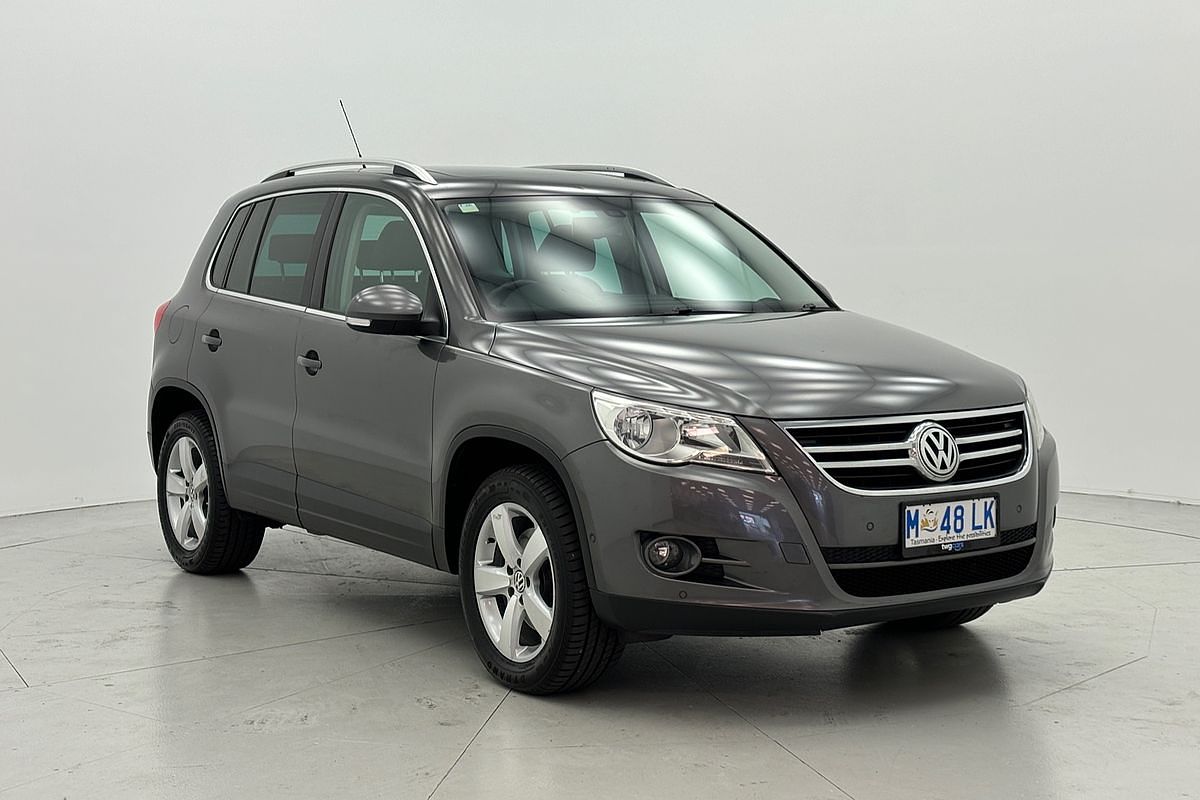 2010 Volkswagen TIGUAN 147 TSI 7 SP AUTO DIRECT SHIFT 4D WAGON T4 2010 Volkswagen TIGUAN 147 TSI 7 SP AUTO DIRECT SHIFT 4D WAGON T4