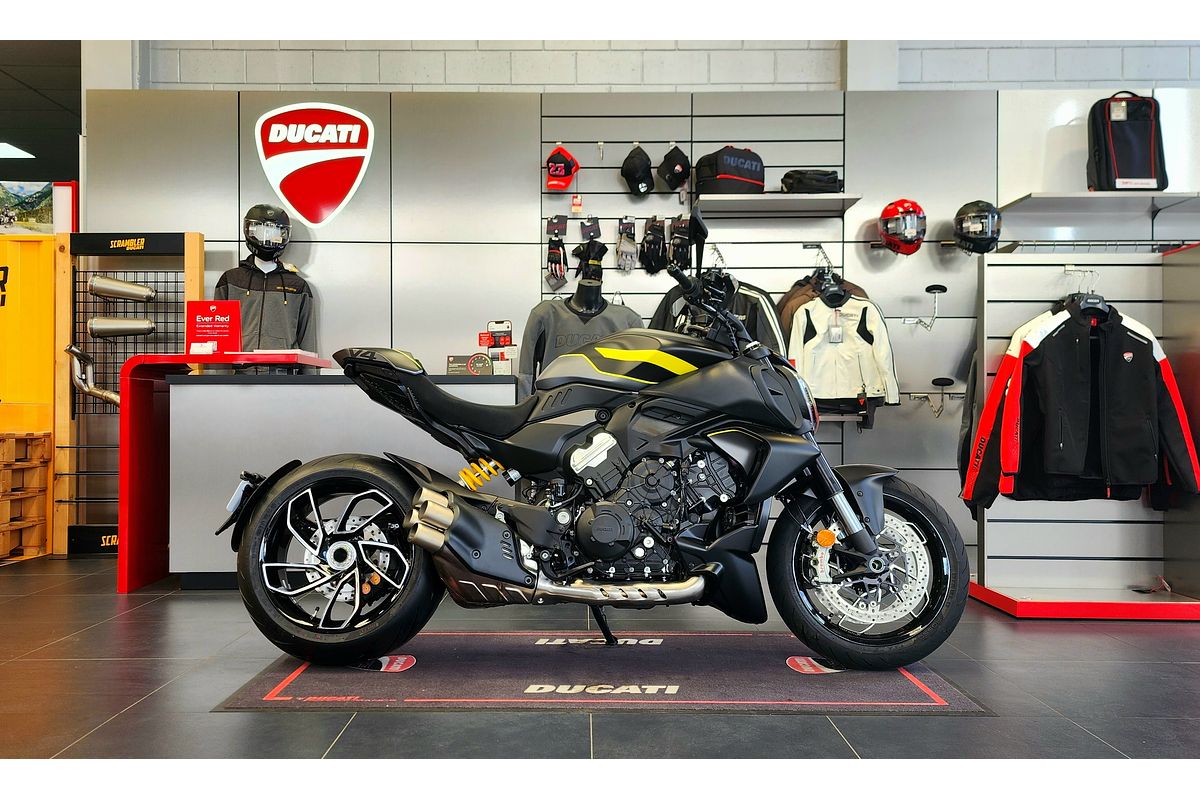 2025 Ducati Diavel V4