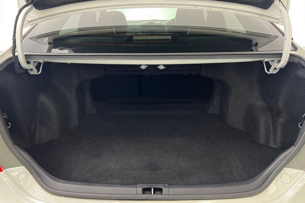 2013 Toyota Camry Atara SL ASV50R