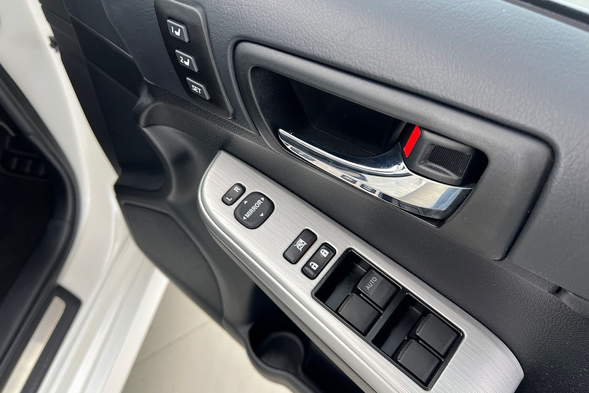 2013 Toyota Camry Atara SL ASV50R