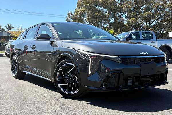 2025 Kia K4 GT-Line CL4m