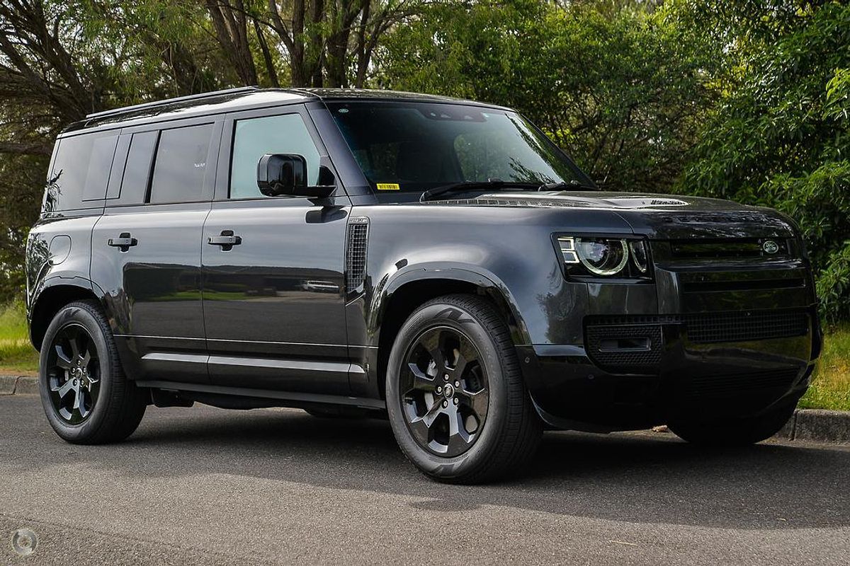 2024 Land Rover Defender 110 P400e X-Dynamic SE L663