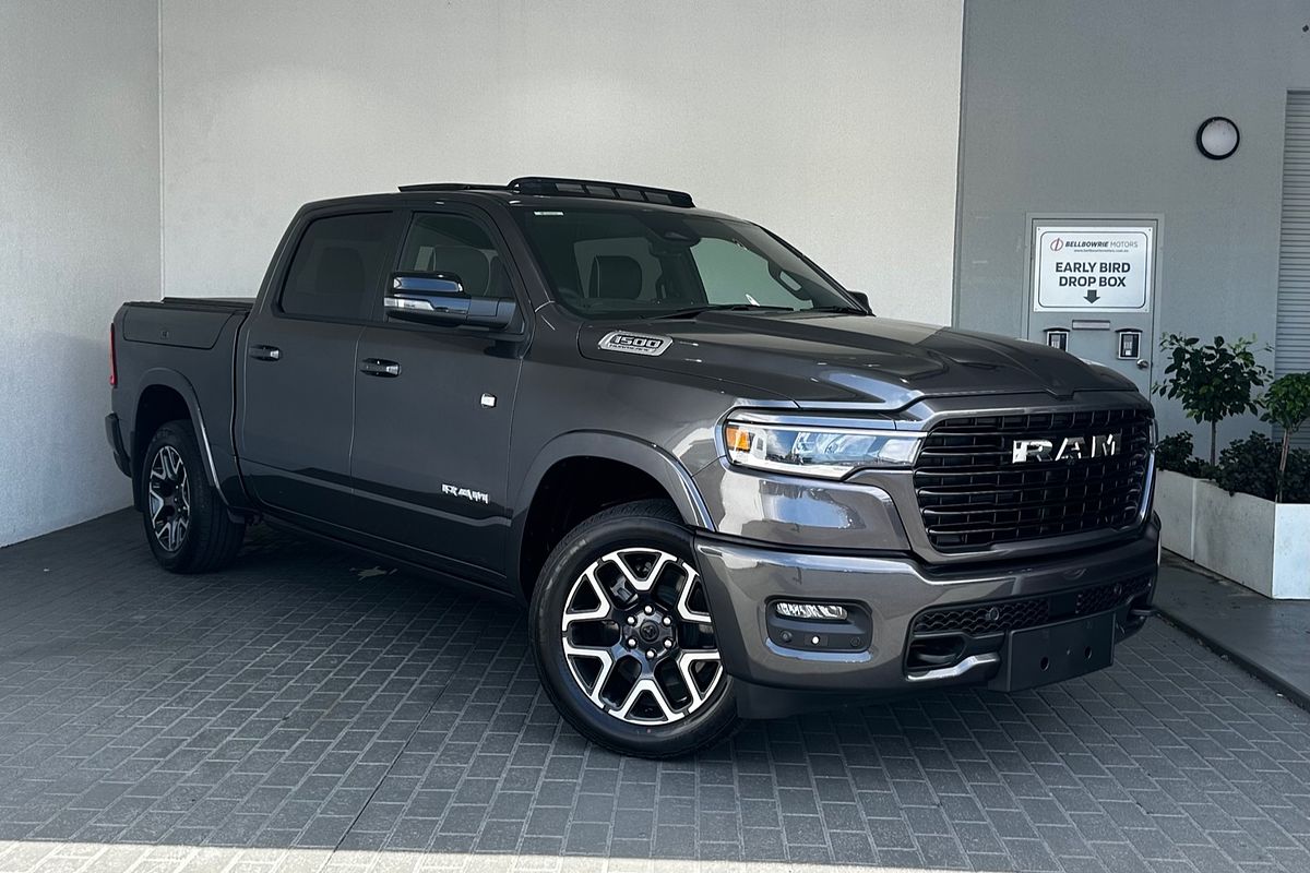 2025 RAM 1500 Laramie Sport Hurricane SO RamBox DT 4X4 SWB