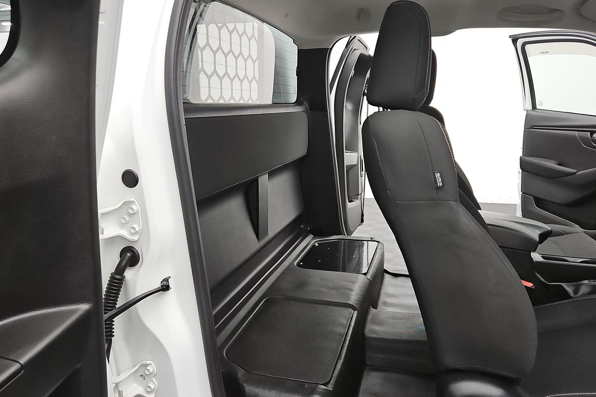 2021 Isuzu D-MAX SX  4X4