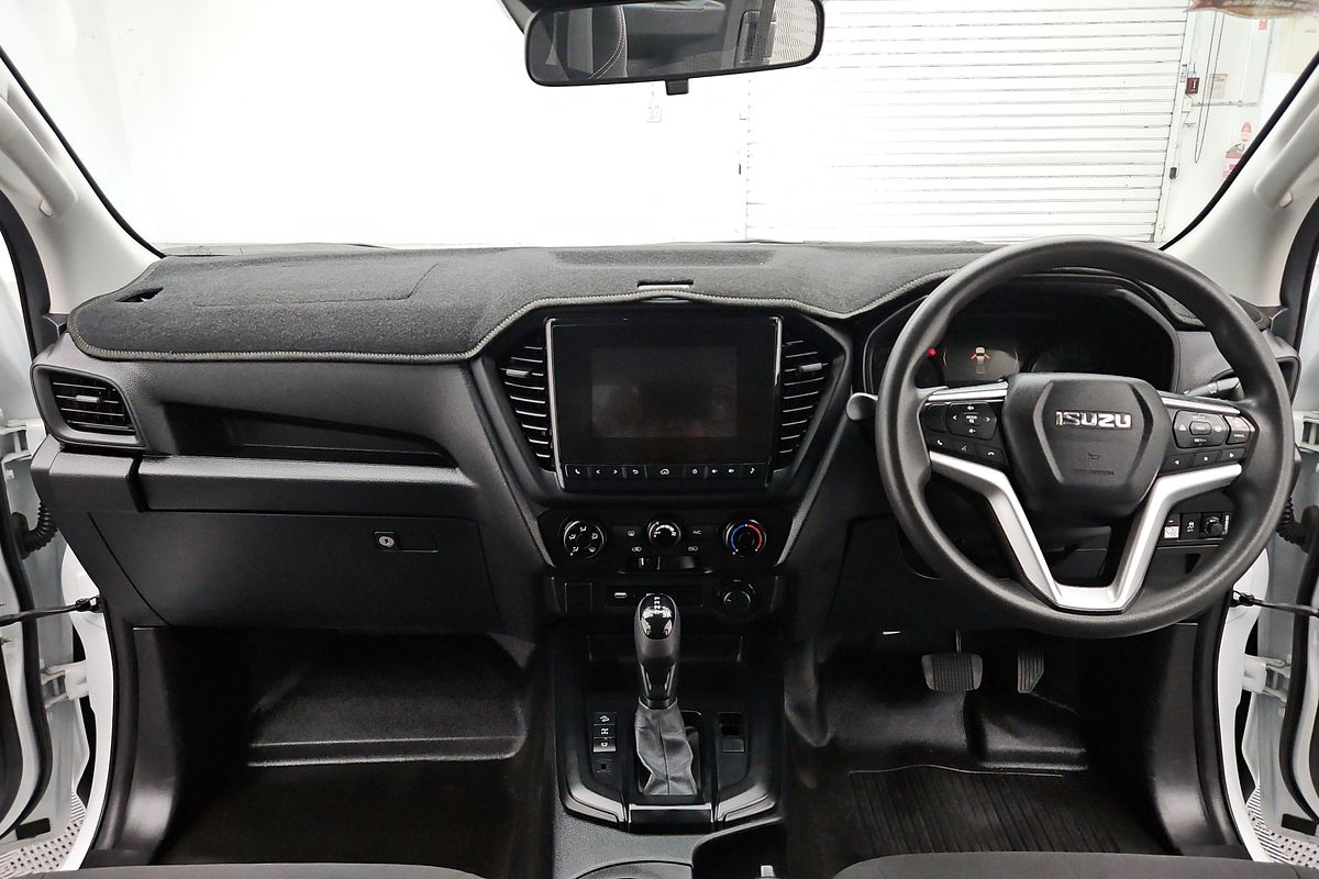 2021 Isuzu D-MAX SX  4X4