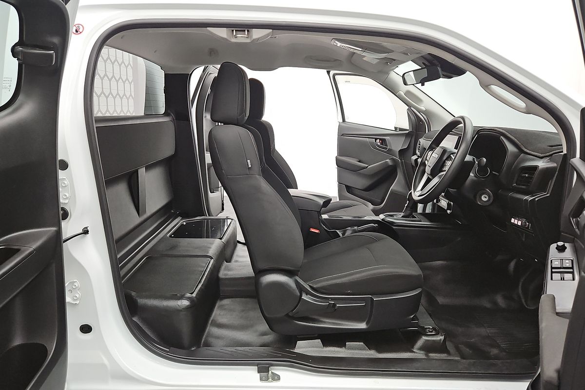 2021 Isuzu D-MAX SX  4X4