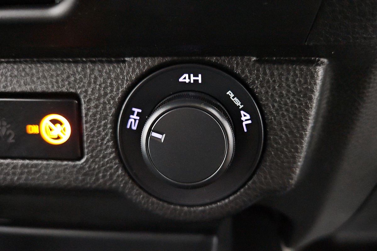 2021 Isuzu D-MAX SX  4X4