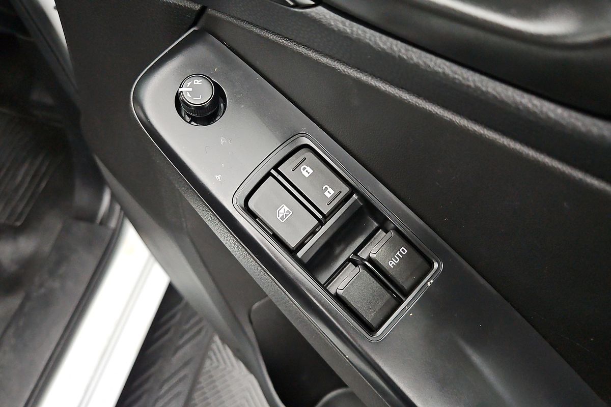 2021 Isuzu D-MAX SX  4X4