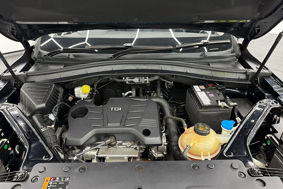 2021 MG HS Essence SAS23