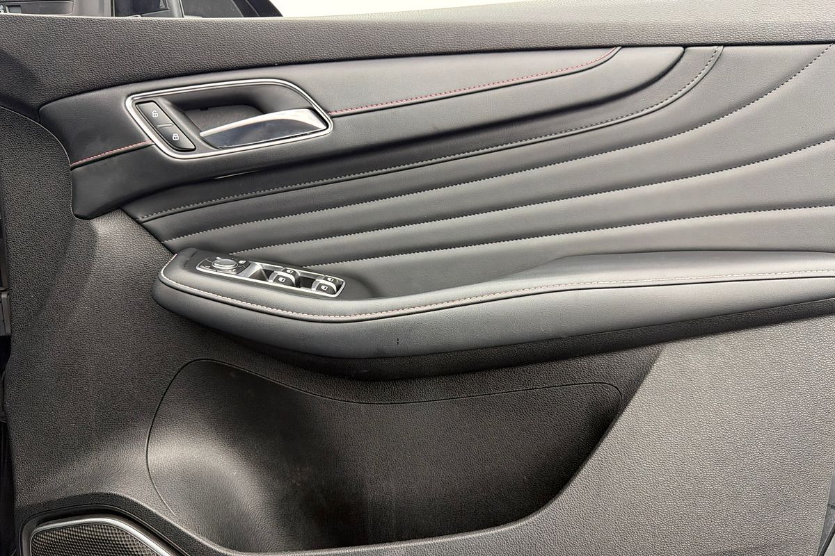 2021 MG HS Essence SAS23