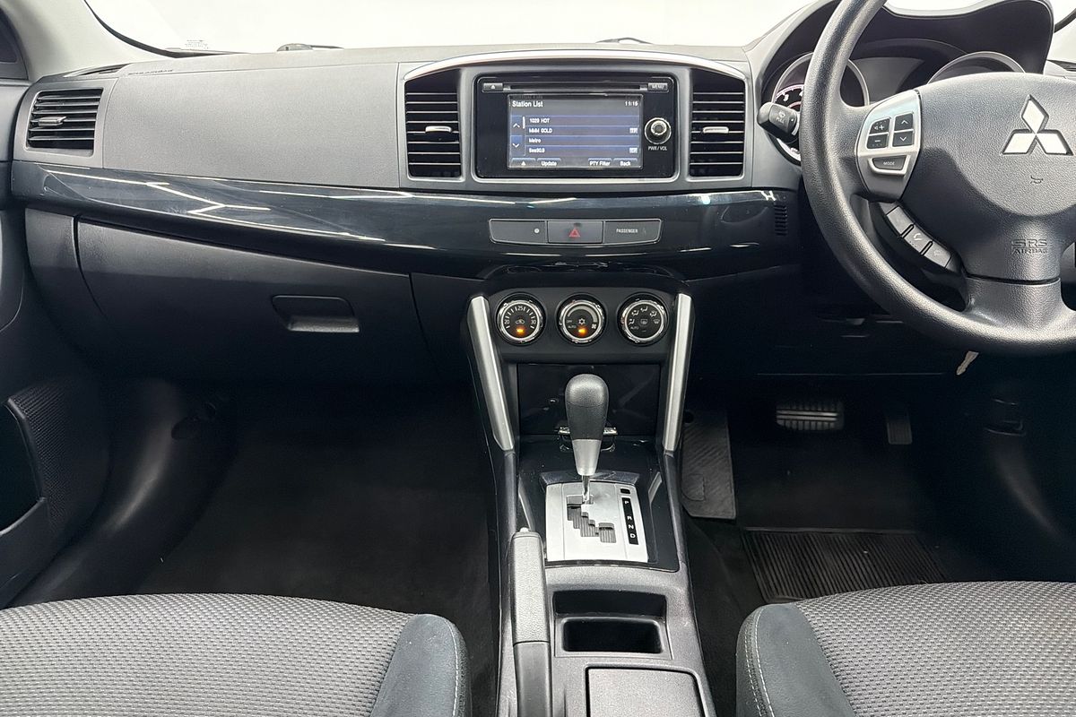 2017 Mitsubishi Lancer ES Sport CF