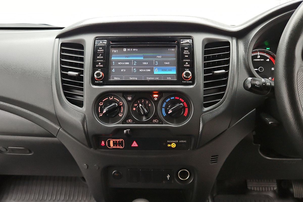 2022 Mitsubishi Triton GLX MR 4X4