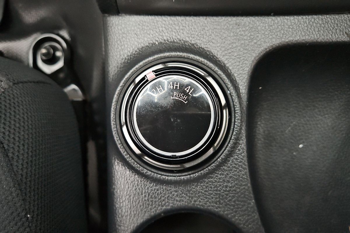 2022 Mitsubishi Triton GLX MR 4X4