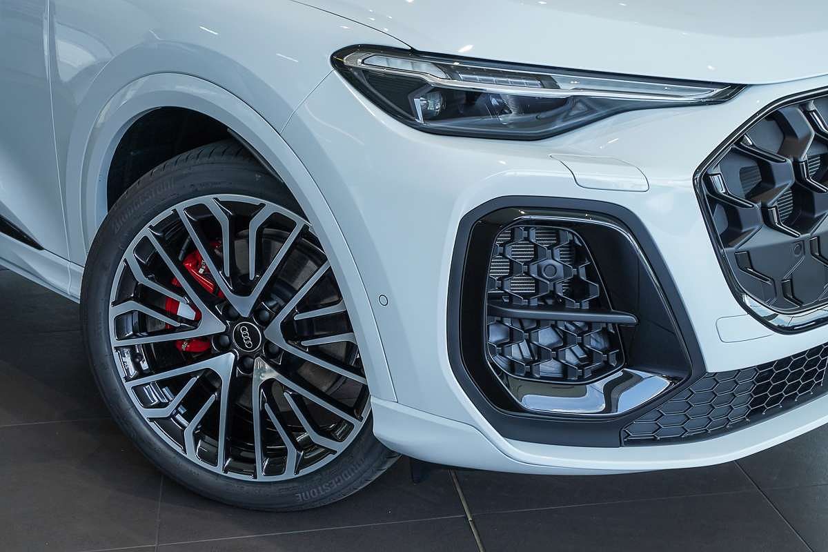 2025 Audi SQ5 TFSI FY