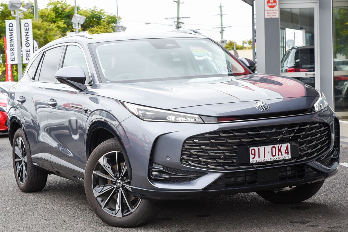 2025 MG HS Essence AS33