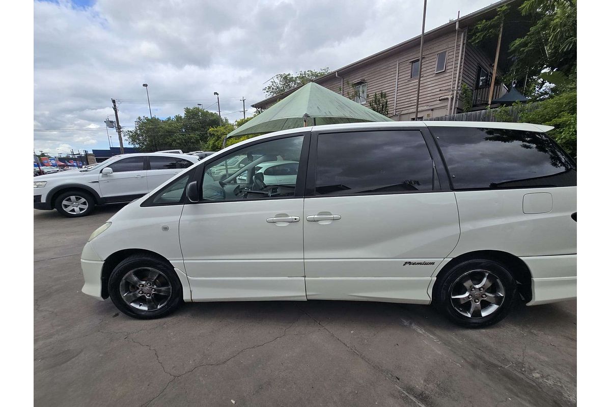 2005 Toyota Estima FourCam 24 36.0L V6
