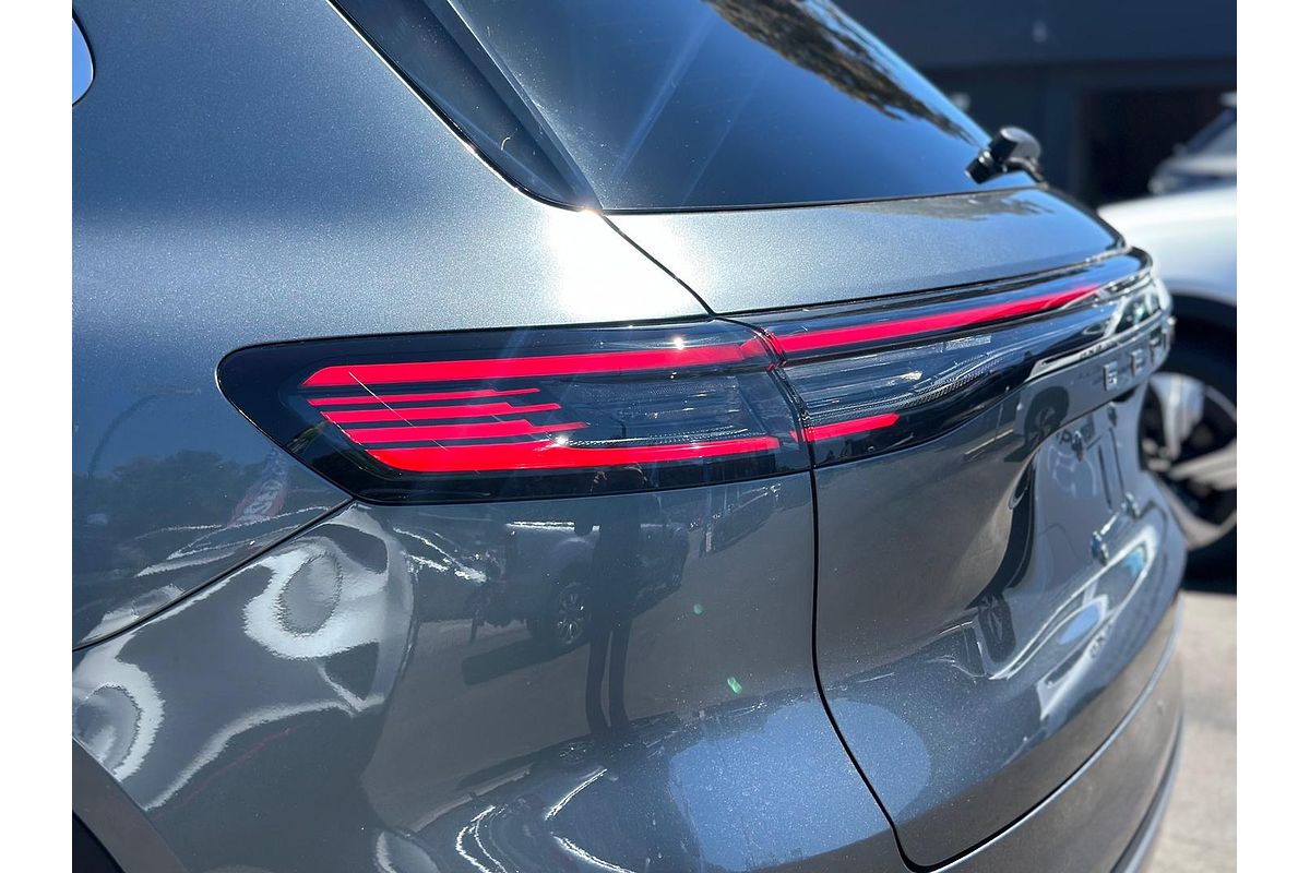 2025 Geely Starray EM-i Complete P145