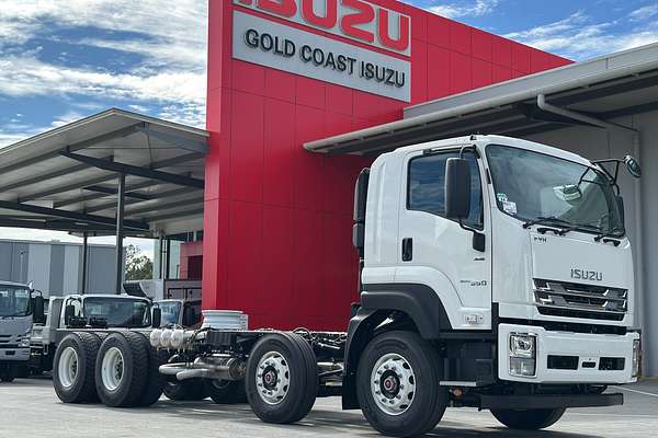 2025 Isuzu FYH 300-350