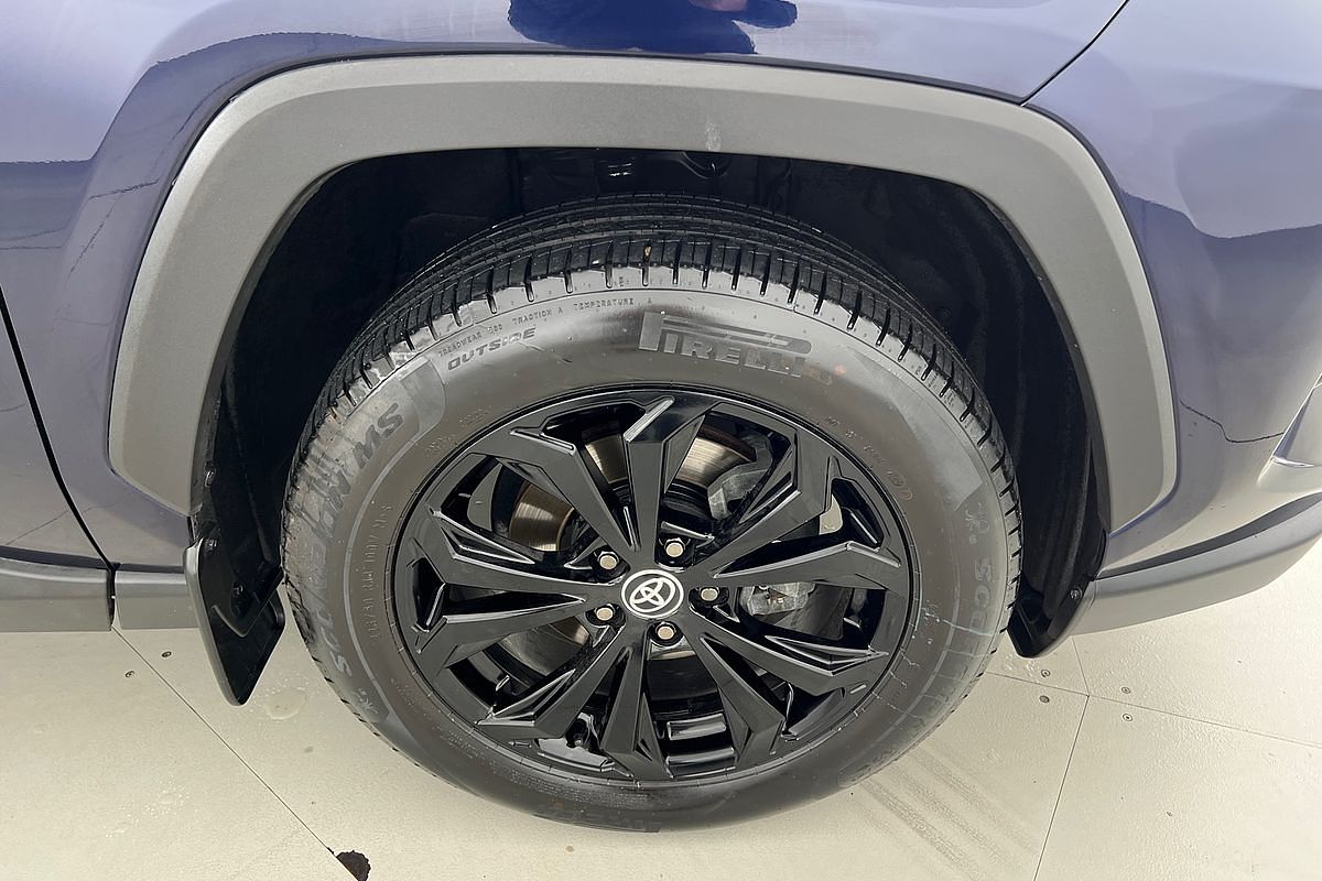 2022 Toyota RAV4 Cruiser AXAH52R