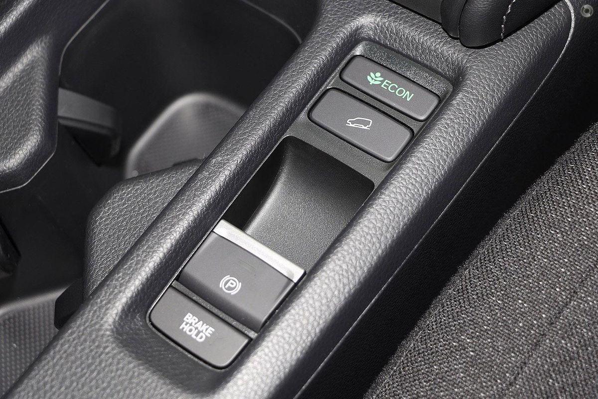 2025 Honda HR-V Vi X