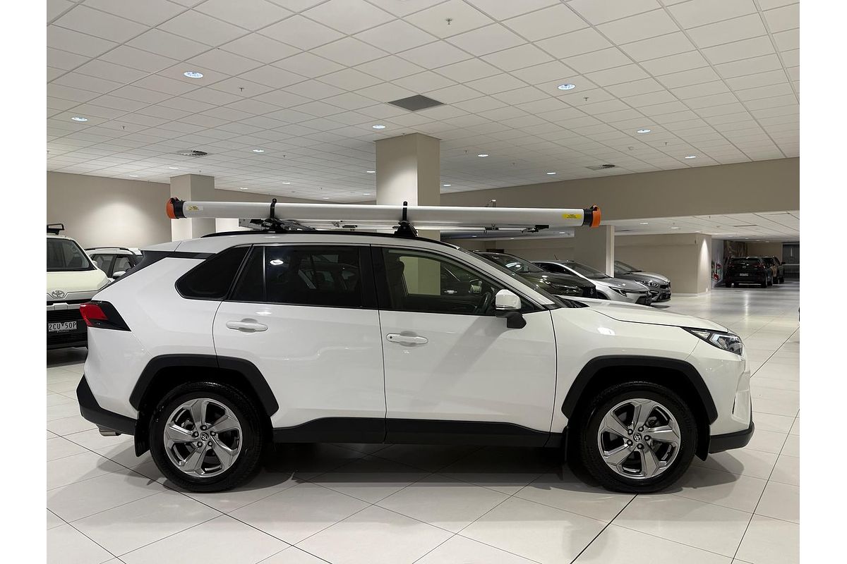 2021 Toyota RAV4 GXL MXAA52R