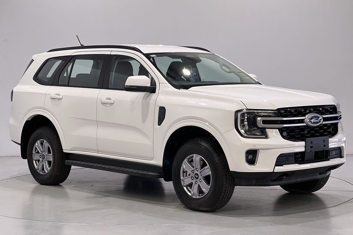 2025 Ford Everest Ambiente 2.0L