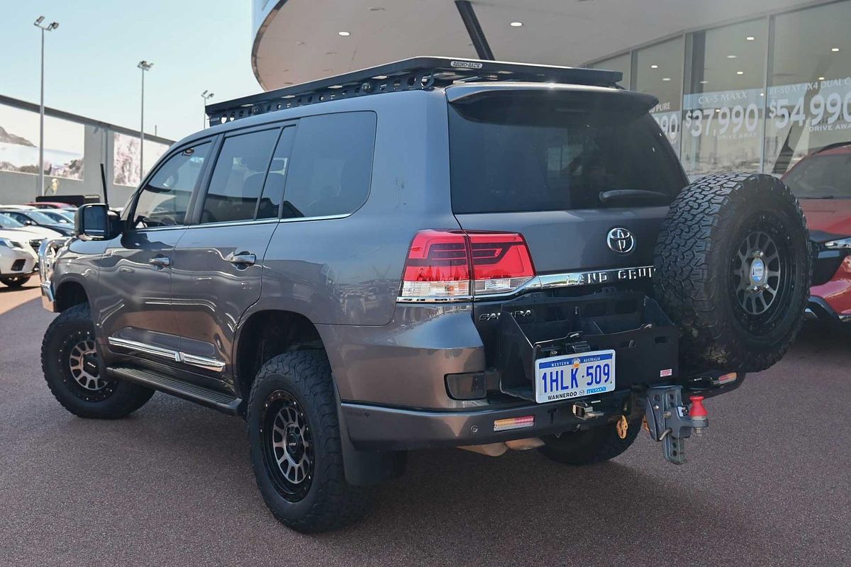 2021 Toyota Landcruiser Sahara VDJ200R