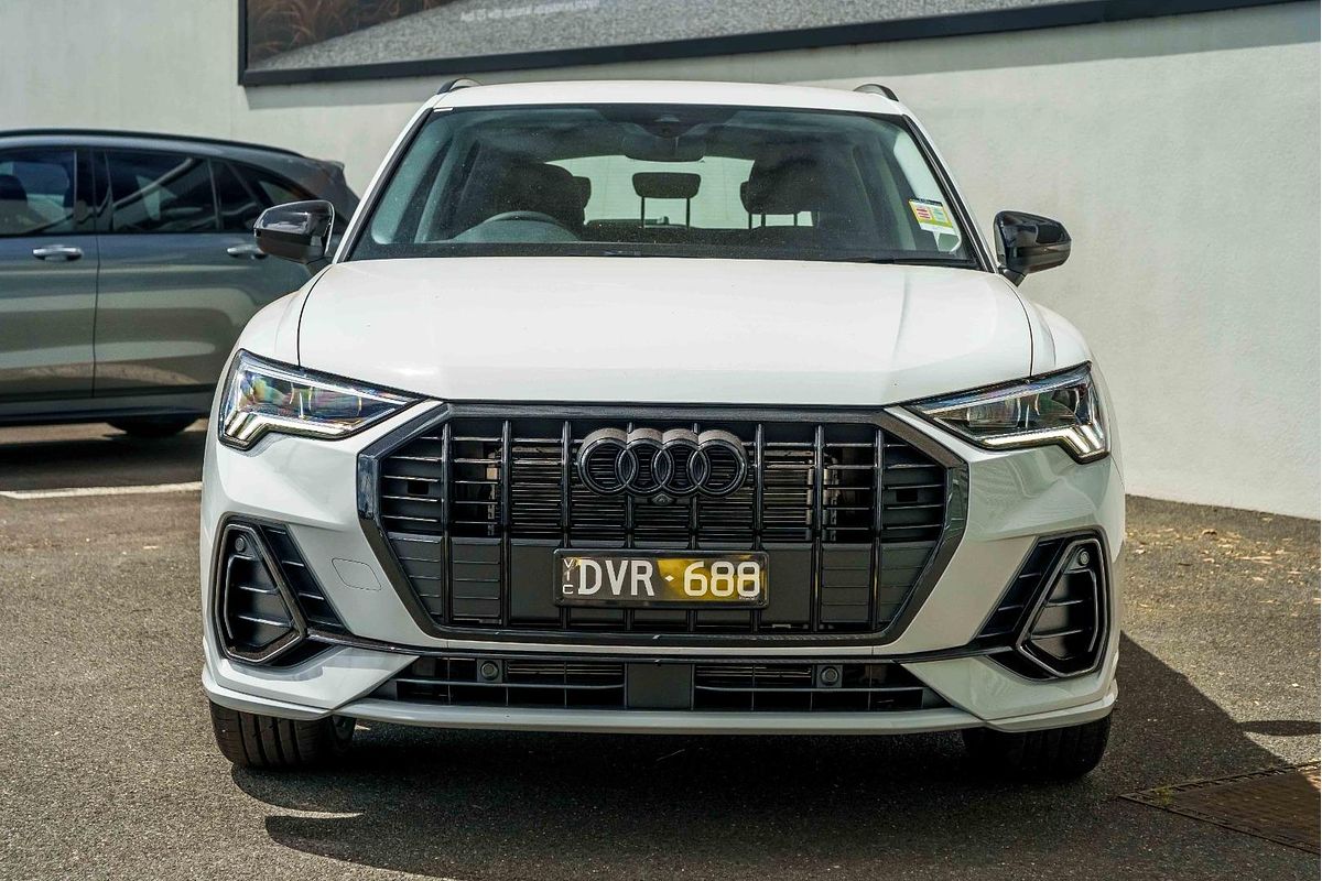 2025 Audi Q3 35 TFSI S line edition F3