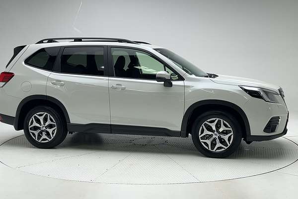2024 Subaru Forester 2.5i S5 thumb-8