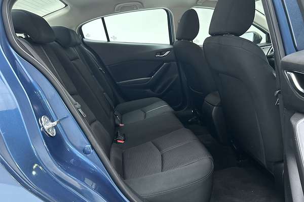 2018 Mazda 3 SP25 BN Series thumb-11