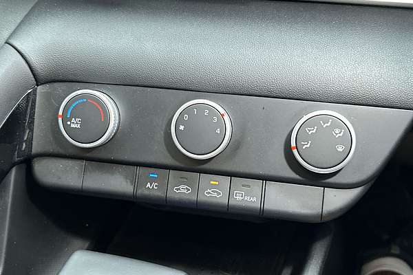 2021 Hyundai i30 Active CN7.V1 thumb-16