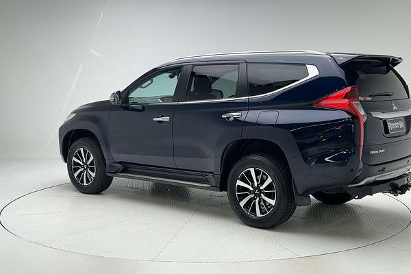 2019 Mitsubishi Pajero Sport Exceed QE thumb-6