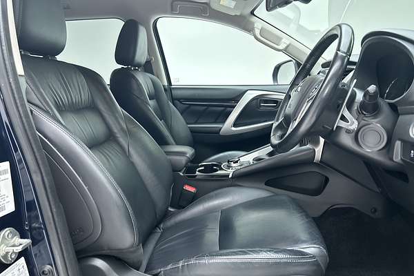 2019 Mitsubishi Pajero Sport Exceed QE thumb-12