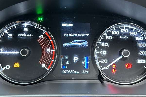 2019 Mitsubishi Pajero Sport Exceed QE thumb-13