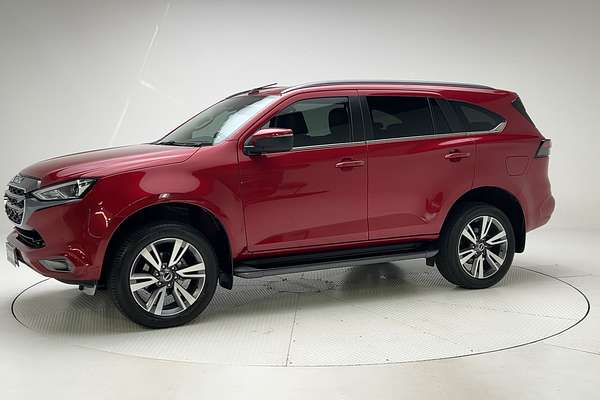 2023 Isuzu MU-X LS-T thumb-3