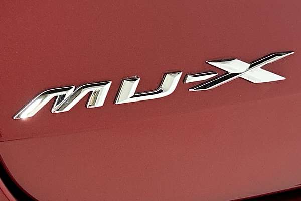 2023 Isuzu MU-X LS-T thumb-21