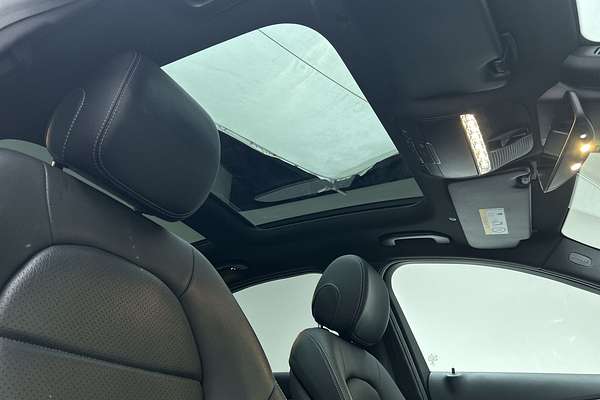 2019 Mercedes-Benz C-Class C200 W205 thumb-14