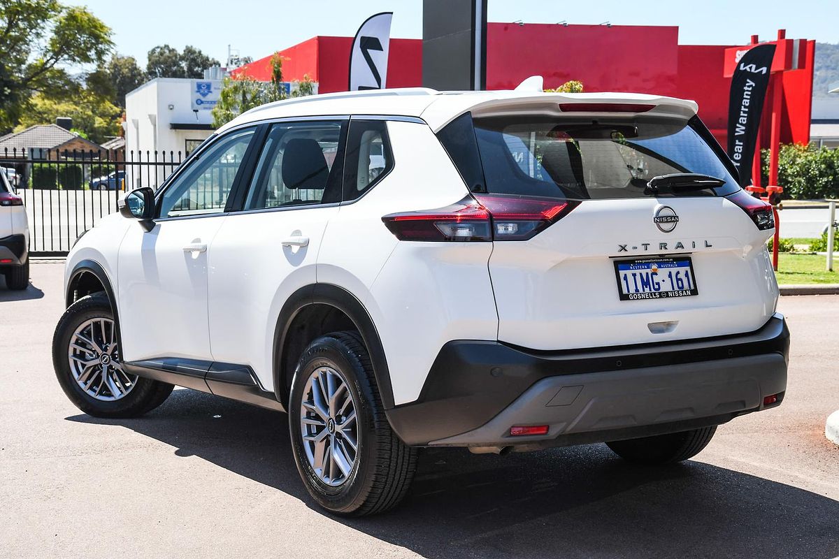 2024 Nissan X-TRAIL ST T33