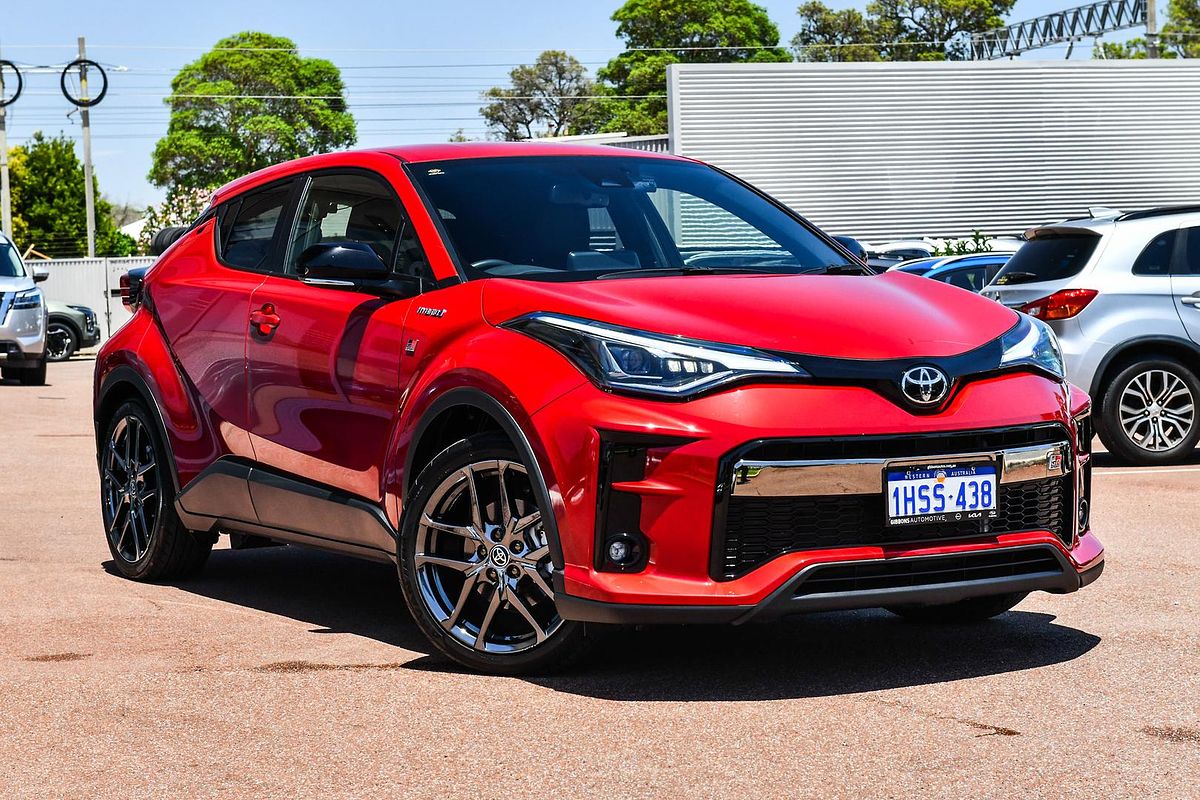 2022 Toyota C-HR GR Sport ZYX10R