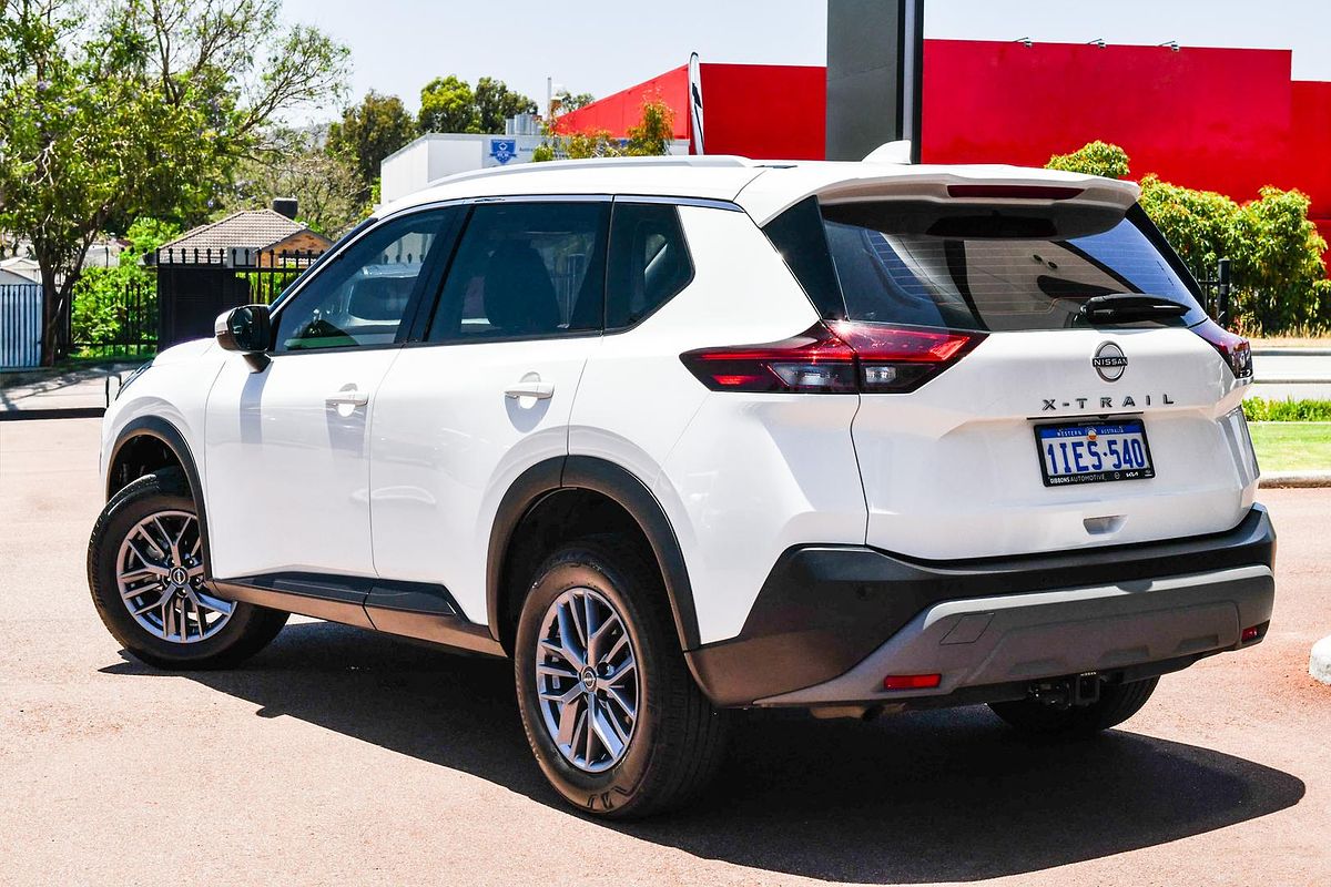 2024 Nissan X-TRAIL ST T33