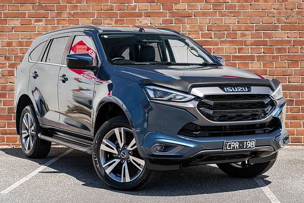 2023 Isuzu MU-X LS-T